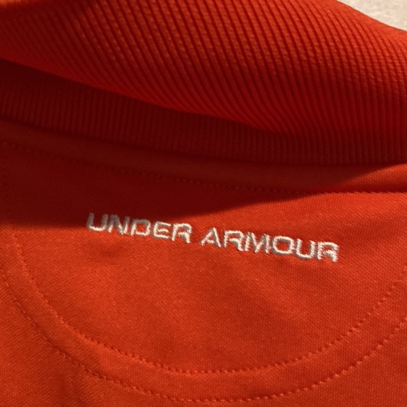 ❌SOLD on MERCARI❌ Under Armour Boys Shirt - Picture 5 of 6